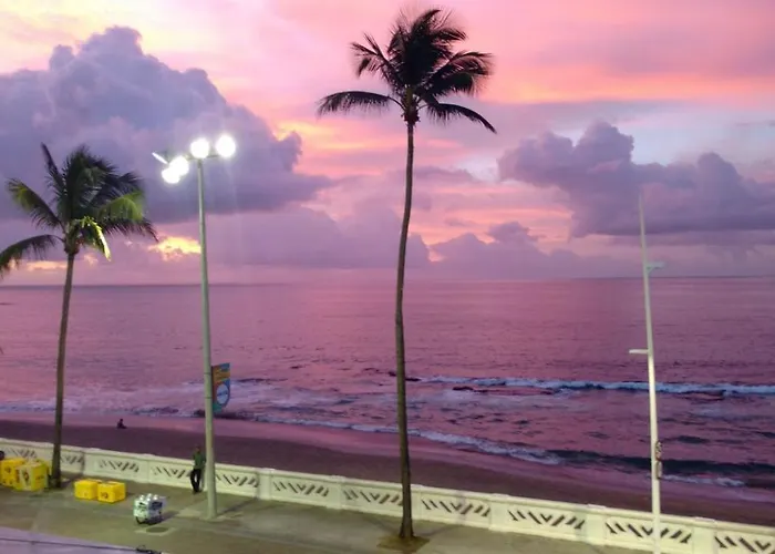 Flat Na Avenida Oceanica