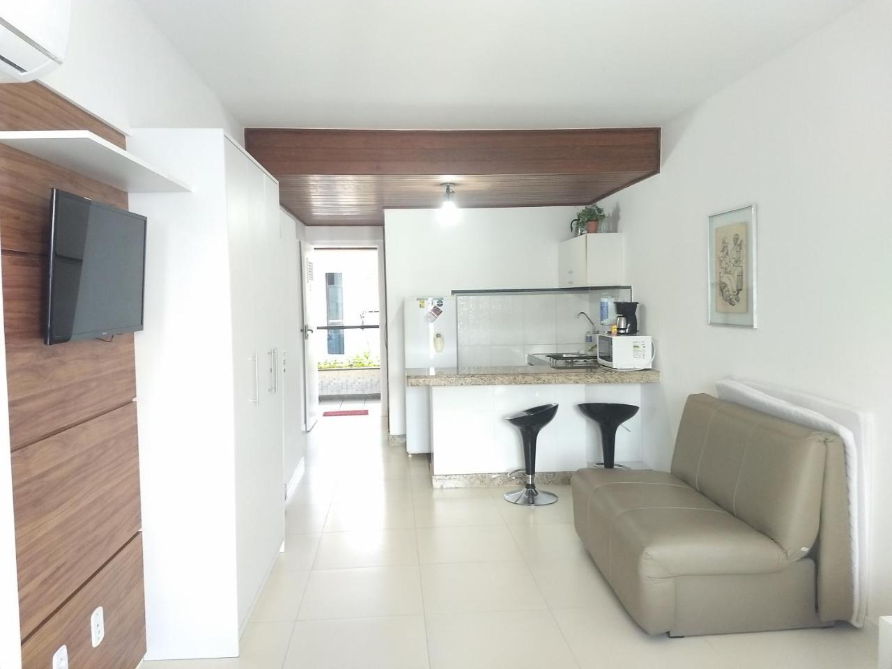 Flat Na Avenida Oceanica Apartment
