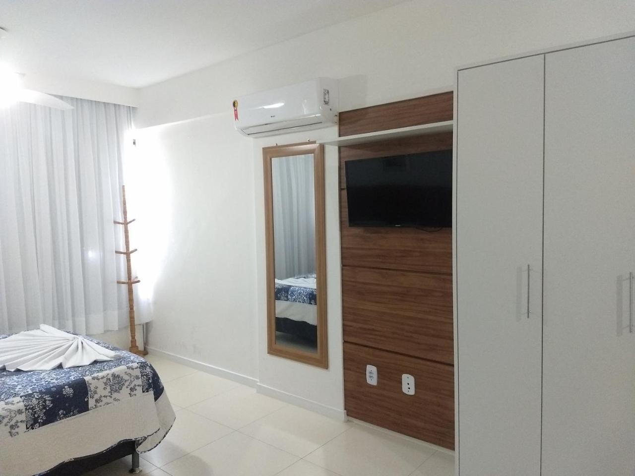 Flat Na Avenida Oceanica